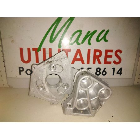 support moteur pompe injection trafic II  Ref : 8200619372