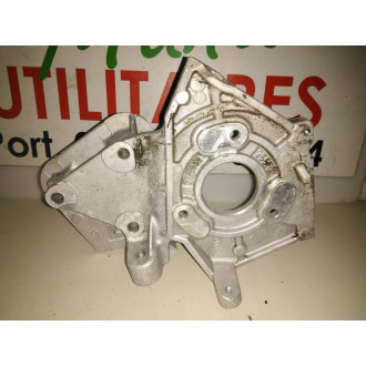 support moteur pompe injection trafic II  Ref : 8200619372