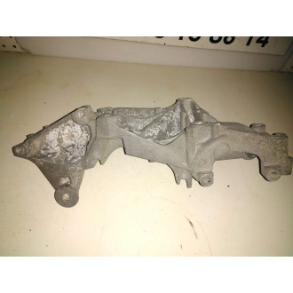 support moteur pompe de DA Master Ref : 8200881264