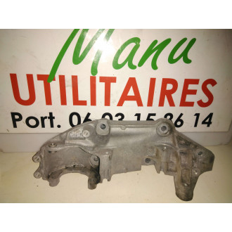 support moteur pompe de DA Master III Ref : 117103703R