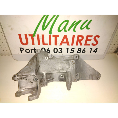 support moteur pompe de DA Trafic II Vivaro