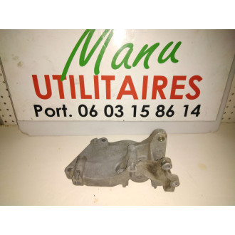 support moteur alternateur Trafic II  Ref : 7700113199
