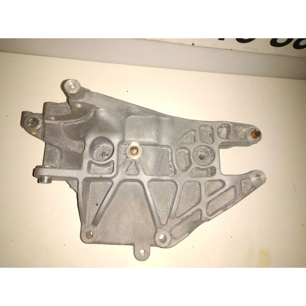 support pompe de DA compresseur de clim Doblo/Nemo/Bipper Ref : 55221393