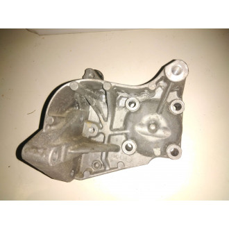 support de pompe de DA Iveco  Ref : 200000019