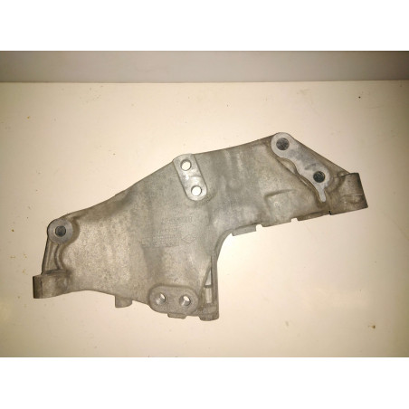 support moteur Trafic avant droit Ref : 8200399938