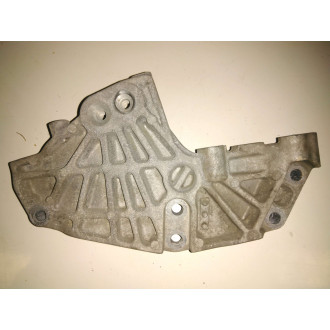 support moteur Trafic avant droit Ref : 8200399938