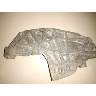 support moteur Trafic II  Ref : 8201011432