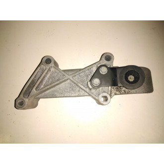 support moteur Master II/Movano  Ref : 8200213875