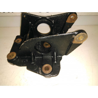 support moteur Master II  Ref : 8200027177B