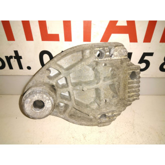 support moteur Master II/Movano Ref : 8200027175A
