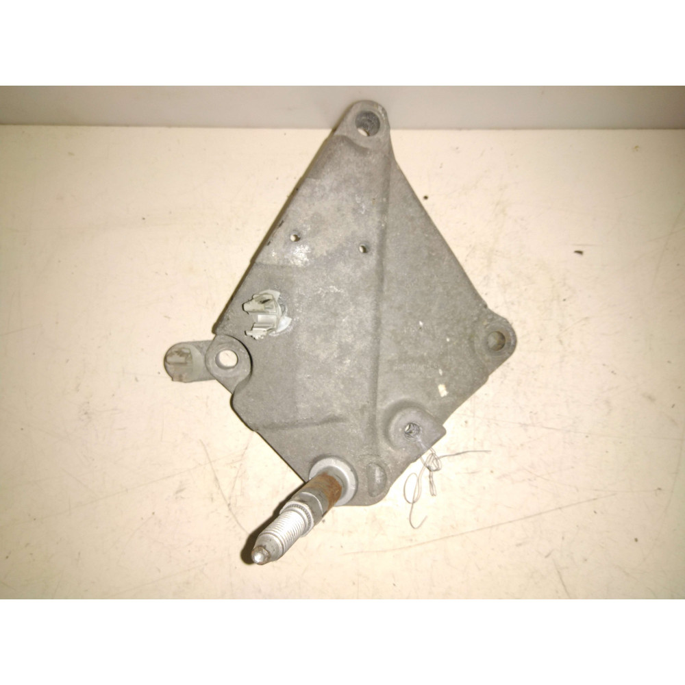 support moteur Kangoo I Ref : 8200407084