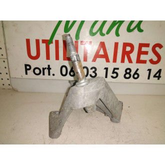 support de boite de vitesse Kangoo  Ref : 8200068265