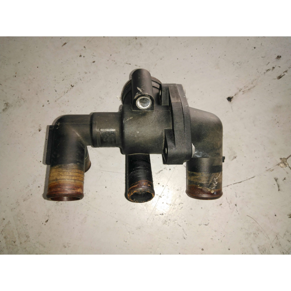 boitier thermostat d'eau transit 2.2L Ref : W584A