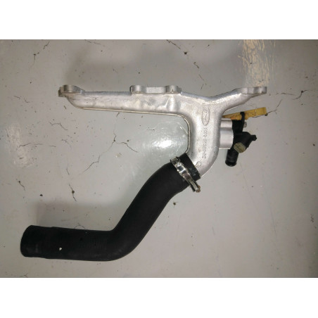 pipe à eau transit 2.4L Ref : YC1Q8K520AC