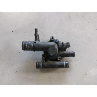 boitier thermostat d'eau trafic 1.9L Ref : 