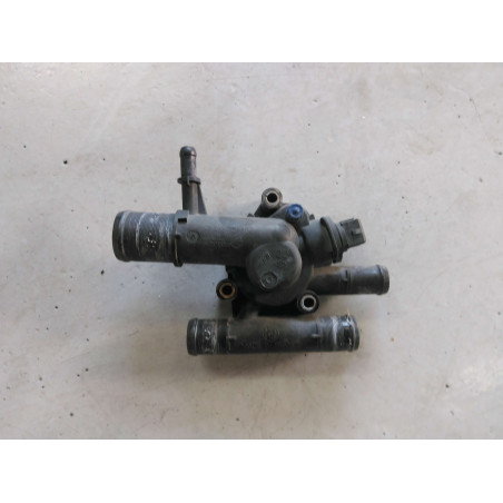 boitier thermostat d'eau trafic 1.9L Ref : 