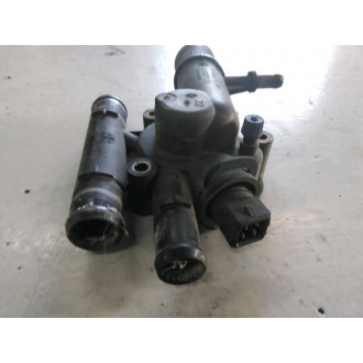 boitier thermostat d'eau trafic 1.9L Ref : 