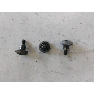 vis cache culbuteur trafic 1.9L X3 Ref : 