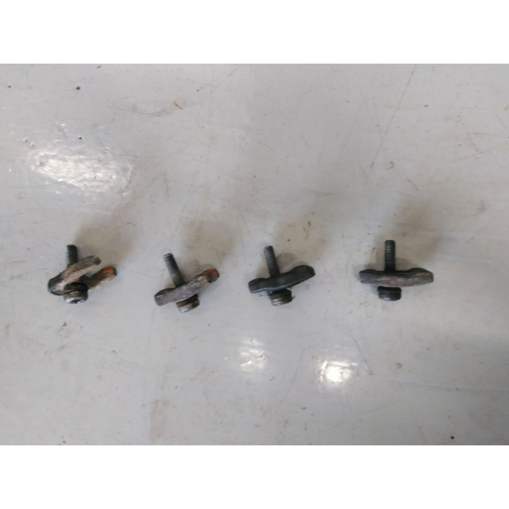 bride d'injecteur trafic 1.9L Ref : 