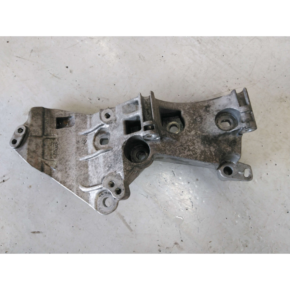 support alternateur Kangoo  Ref : 8200327134