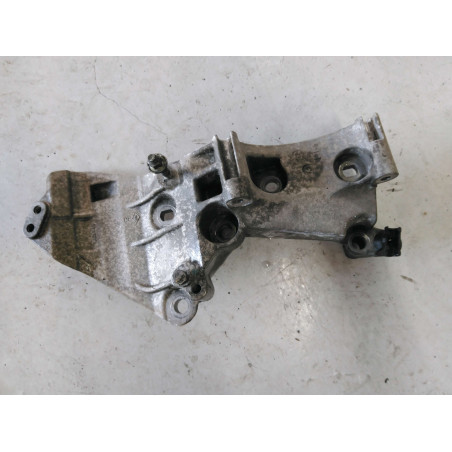 support alternateur Kangoo  Ref : 8200327134