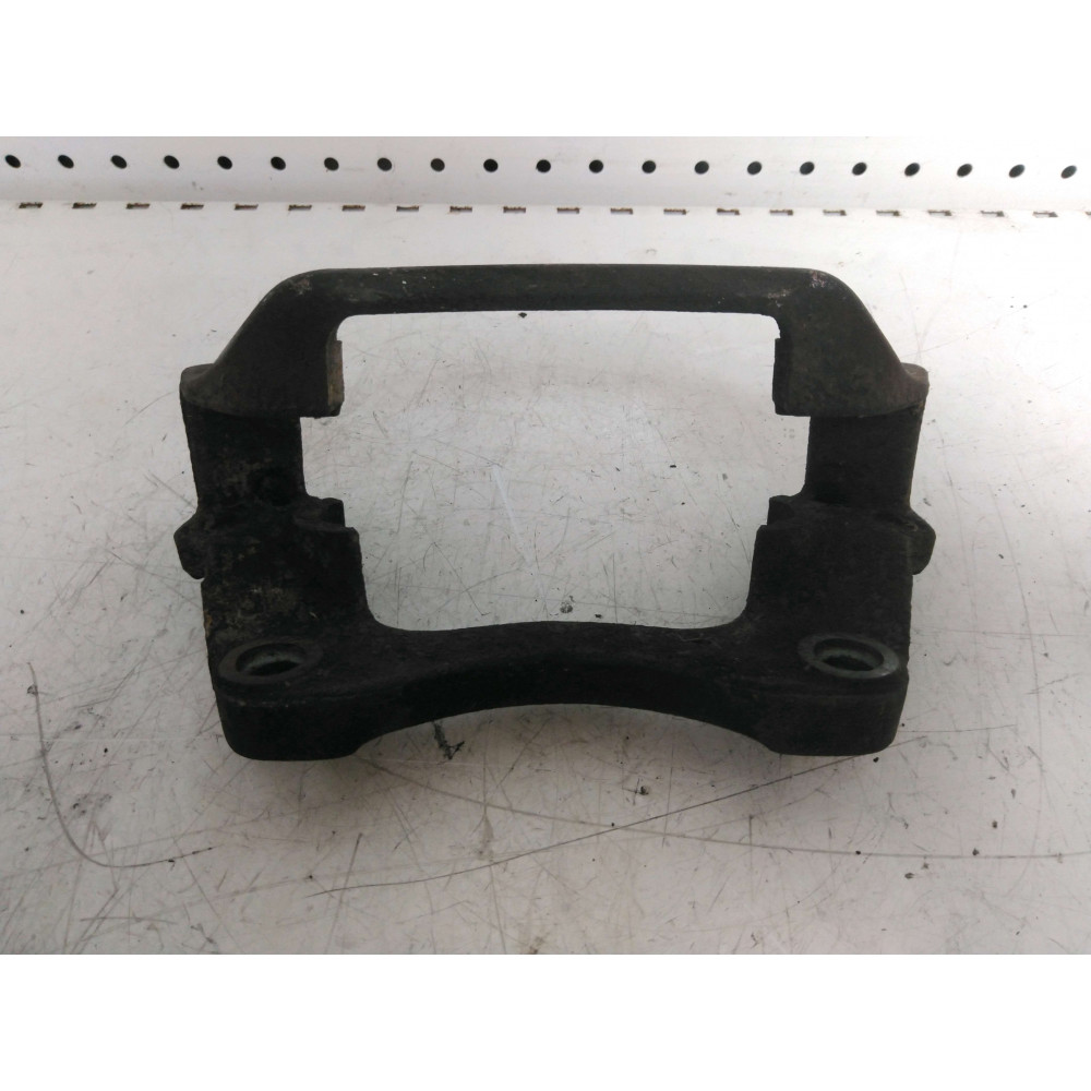 support étrier Master 2.2L DCI avant gauche  Ref : 