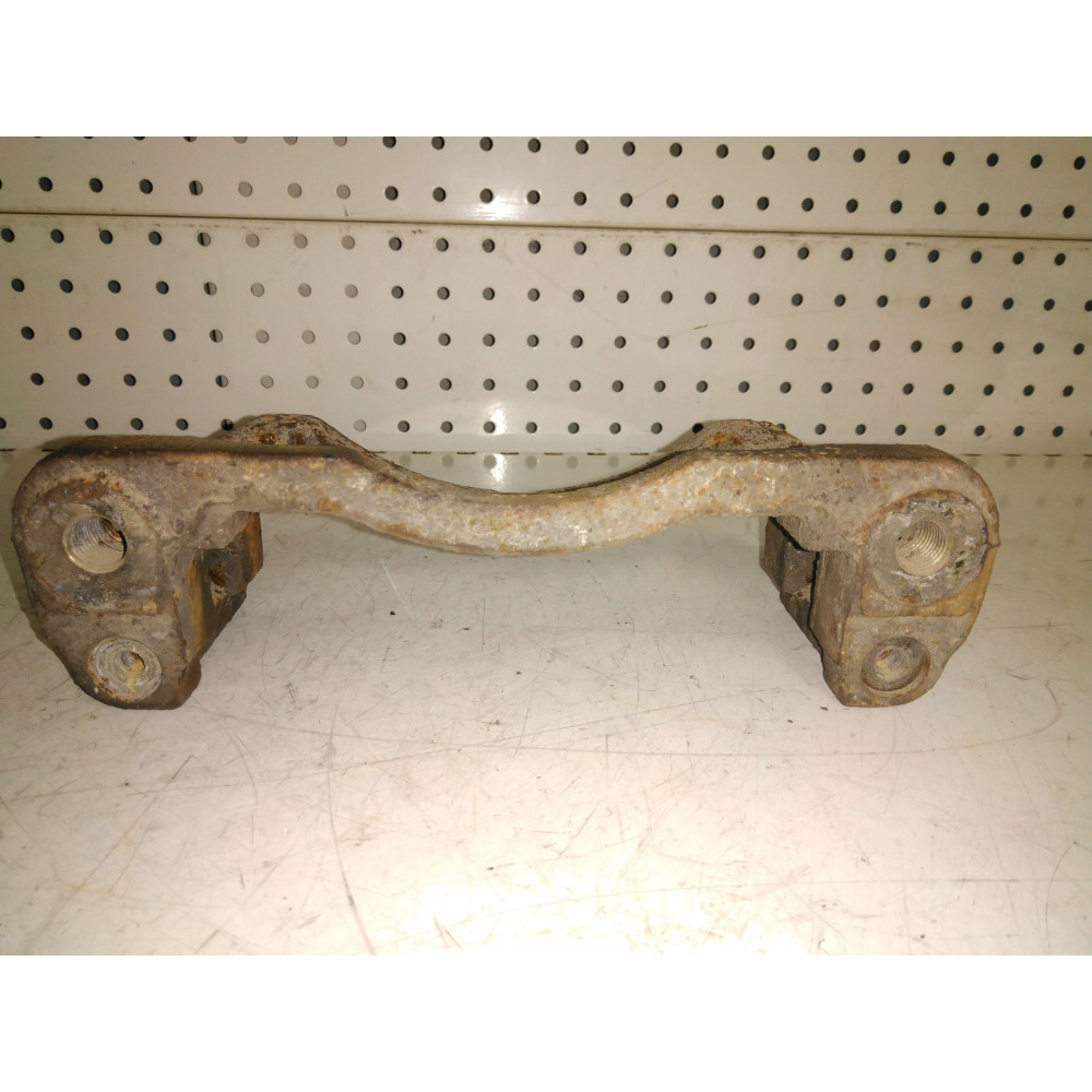 support étrier Iveco Daily 35.8/10/12 1998 avant/arriere Ref : 225942