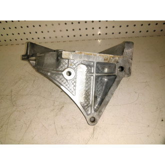support pompe injection berlingo 2.0L HDI Ref : 96389217