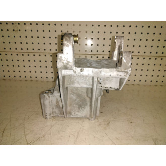 support pompe de DA berlingo 2.0L HDI Ref : 9643834880