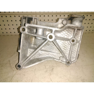 support pompe de DA berlingo 2.0L HDI Ref : 9643834880