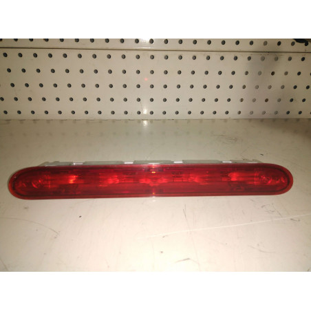 troisième feu stop Jumpy III 2.0HDI 16V 2018 Ref : 9811325980