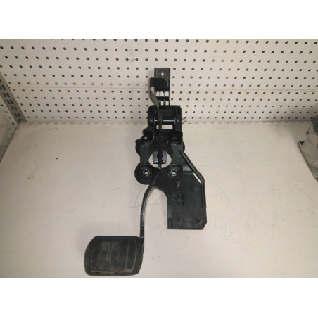 habitacle pedale de frein Jumpy 2.0HDI 16V 2018 Ref : 9806461180