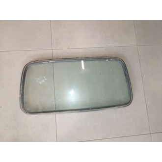 vitre cabine arrière Mazda bongo 95-05 Ref : 