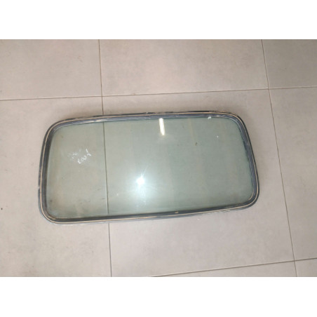 vitre cabine arrière Mazda bongo 95-05 Ref : 