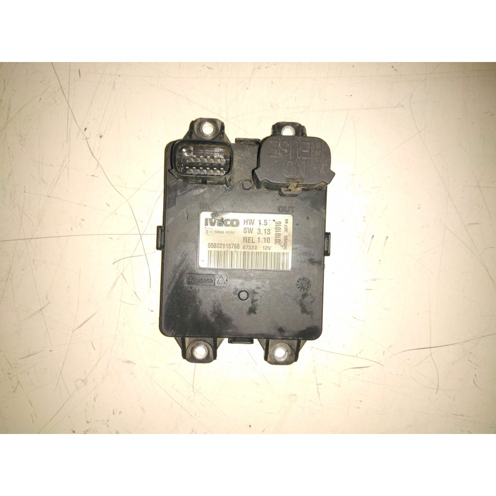 Unité de commande barre de remorquage Iveco  Ref : 05802915788