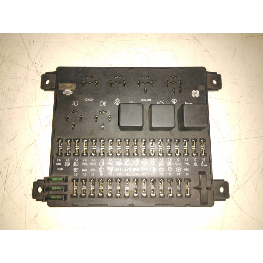 Boîte à fusibles Cabstar Ref : 24063G4901