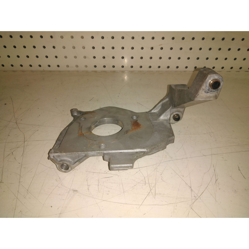 Support pompe injection à carburant Berlingo