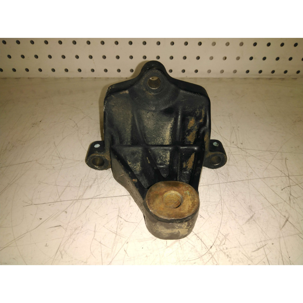 Support moteur Trafic II 01-06 Ref : 8200003829