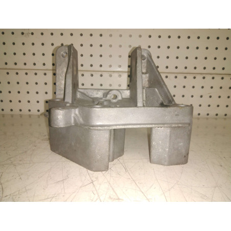 Support moteur Master II 03-10 Ref : 7700312867
