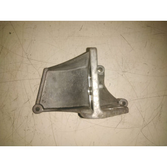 Support refroidisseur vanne EGR Trafic Primastar Vivaro 06-14 Ref : 8200627898
