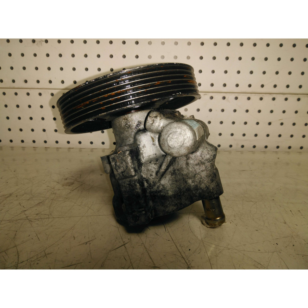 Pompe de direction assistée Trafic Primastar Vivaro 01-06 Ref : 8200024738