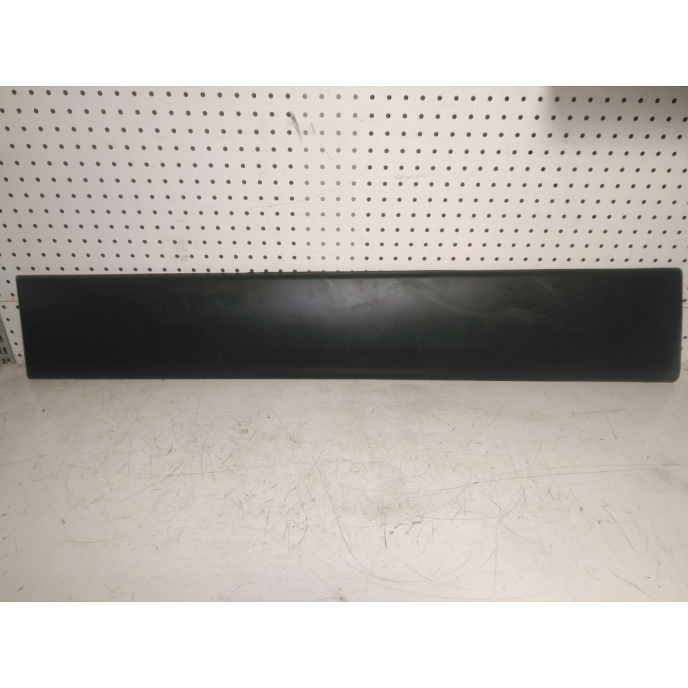 moulure extérieur trafic 01-06 porte coulissante droite Ref : 