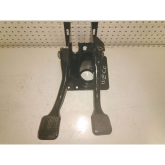 Pédalier Iveco 89-99 Ref : pédalieriveco