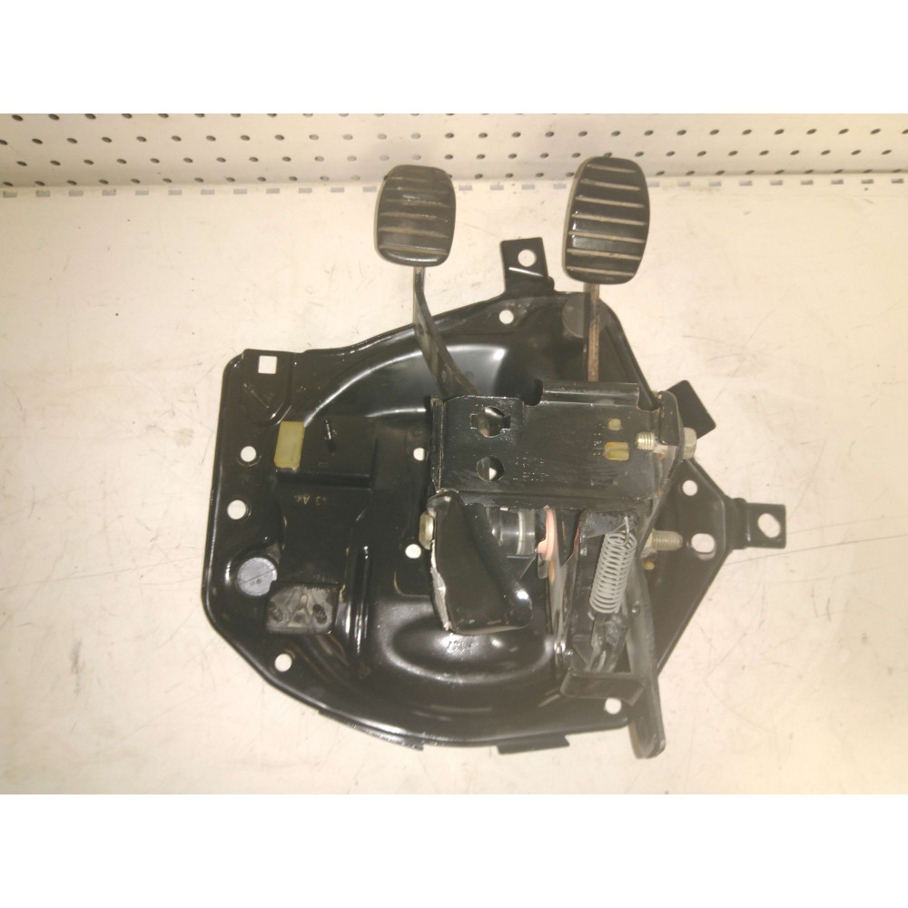 Pédalier Kangoo 97-03 Ref : 437065