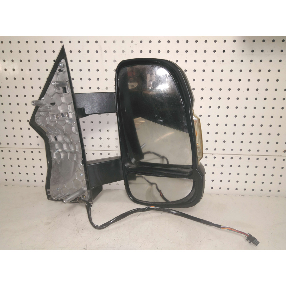 rétroviseur boxer/ducato/jumper électrique avant droit  Ref : 8424445218431