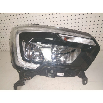 phare Master III/ Movano avant droit  Ref : 260105567R