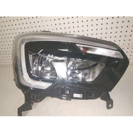 phare Master III/ Movano avant droit  Ref : 260105567R