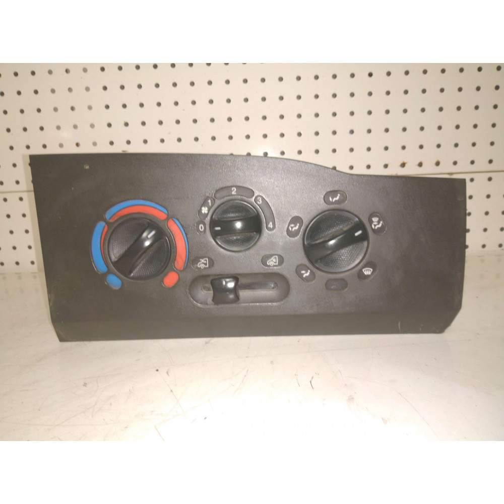 Commande chauffage Iveco 99-06 Ref : 123942200