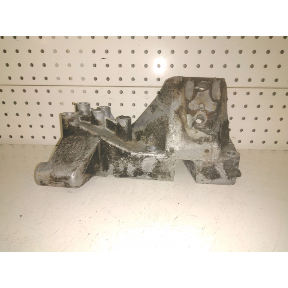 Support moteur Iveco An 2022 3.0l 180ch Ref : 504327322