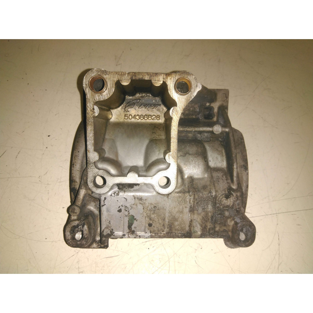 Support compresseur de clim Iveco An 2022 3.0l 180ch Ref : 504388828